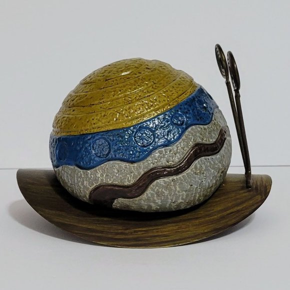 Cracker Barrel Go Green Whimsical Stoneware Metal Garden Bug/Snail Decor ~ EUC! - Picture 2 of 6